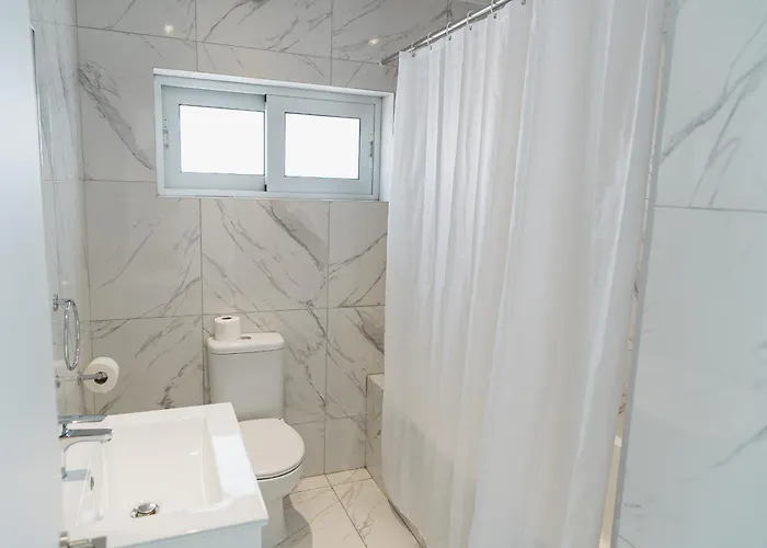 Levanda Hills Ekaterina 3 Bdrm *