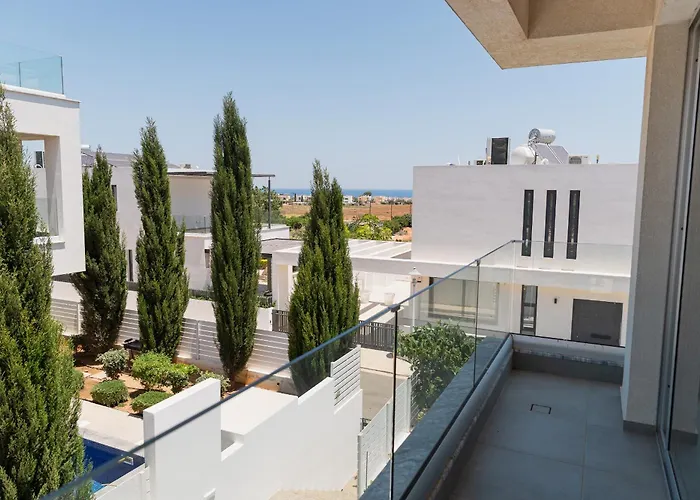 Levanda Hills Ekaterina 3 Bdrm Vila *