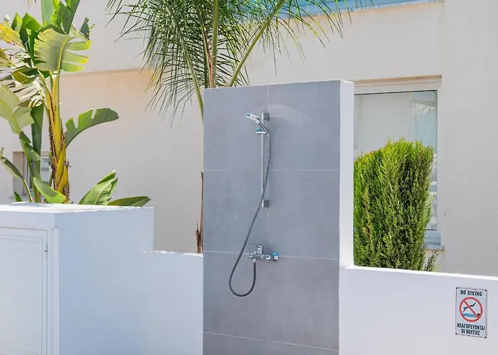 Levanda Hills Ekaterina 3 Bdrm