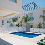 Levanda Hills Ekaterina 3 Bdrm *
