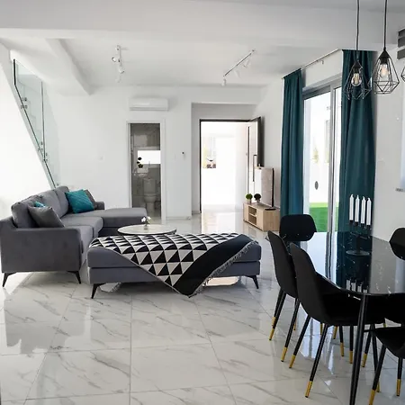 Villa Levanda Hills Ekaterina 3 Bdrm
