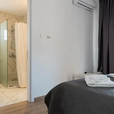 Levanda Hills Ekaterina 3 Bdrm * Protarász