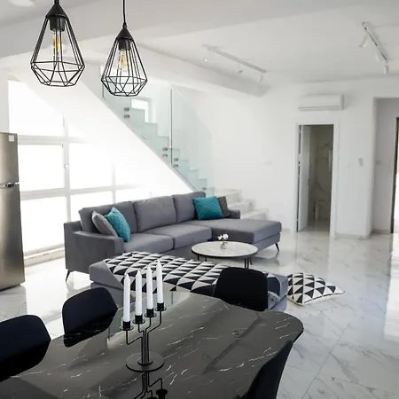 Levanda Hills Ekaterina 3 Bdrm *