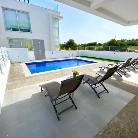 Levanda Hills Ekaterina 3 Bdrm Villa